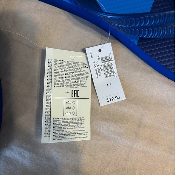 NWT Gap Boys Flip Flops Blue and Red Stripe Size 1-2 - Picture 4 of 4